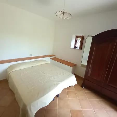 Dormire Al Casale فندق مبيت وإفطار سان ماورو سيلينتو